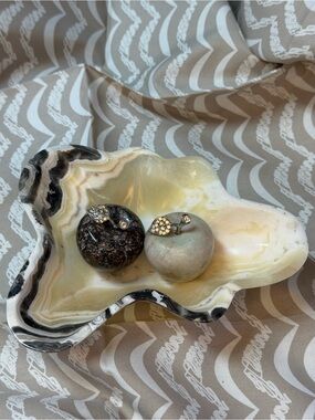 Decorative Zebra Onyx Shell Dish with Pair of Jeweled Apple Accents